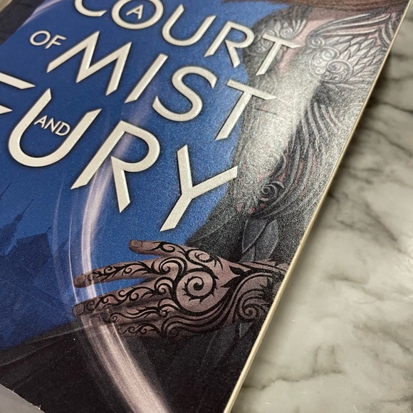 A Court of Thorns and Roses & A Court of Mist and Fury oop set - Picture 11 of 11